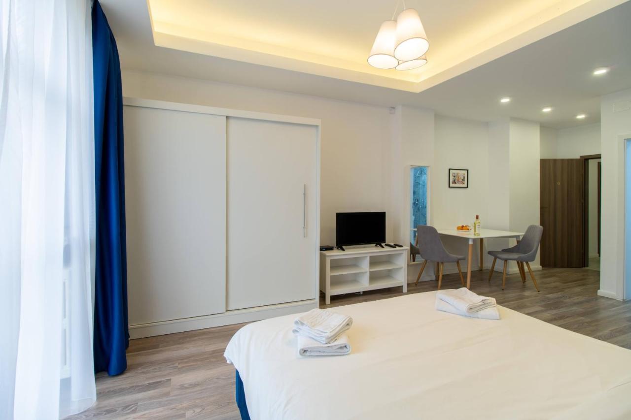 City Center Premium Apartments 2 Bukarest Exterior foto