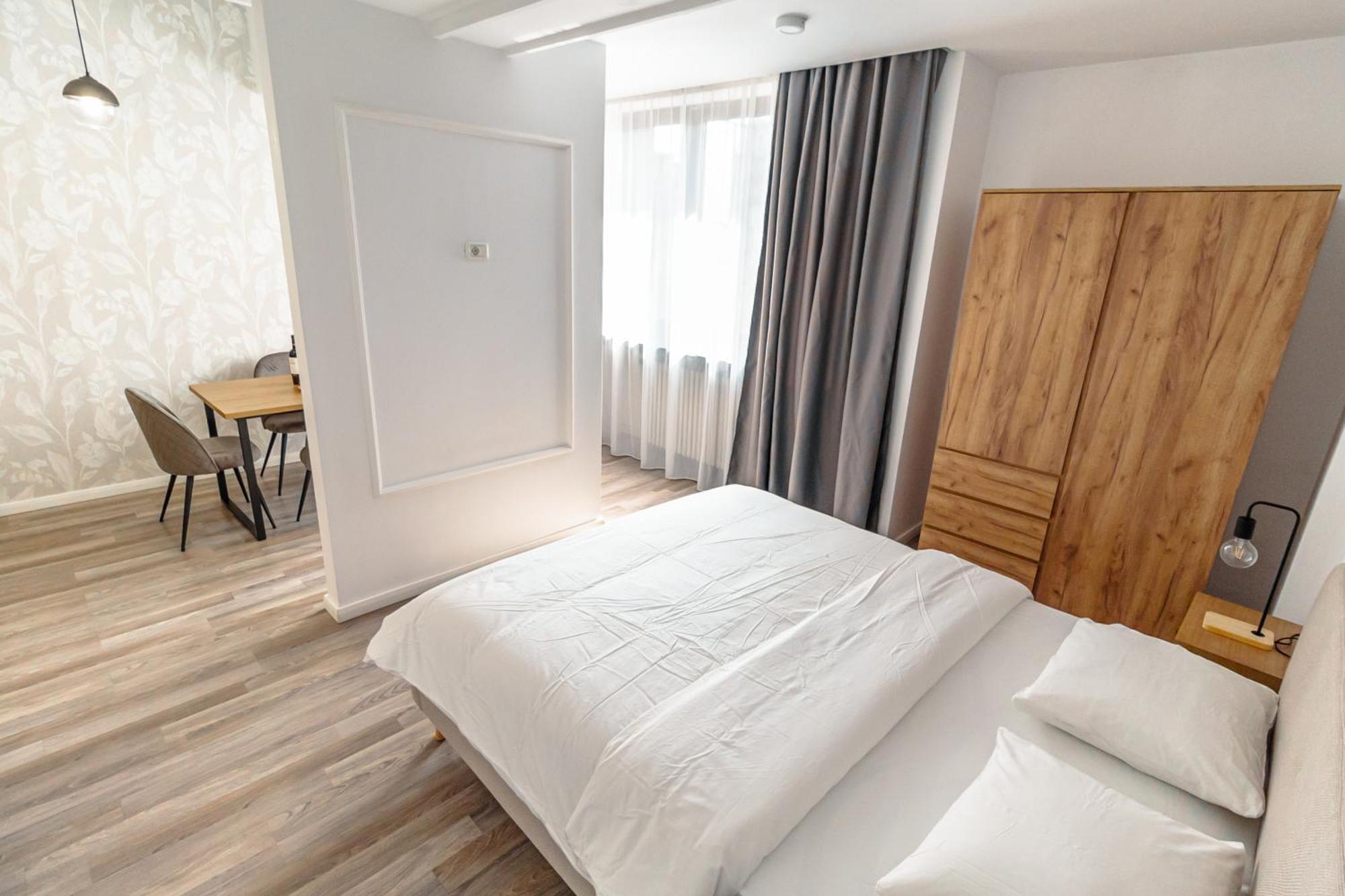 City Center Premium Apartments 2 Bukarest Exterior foto
