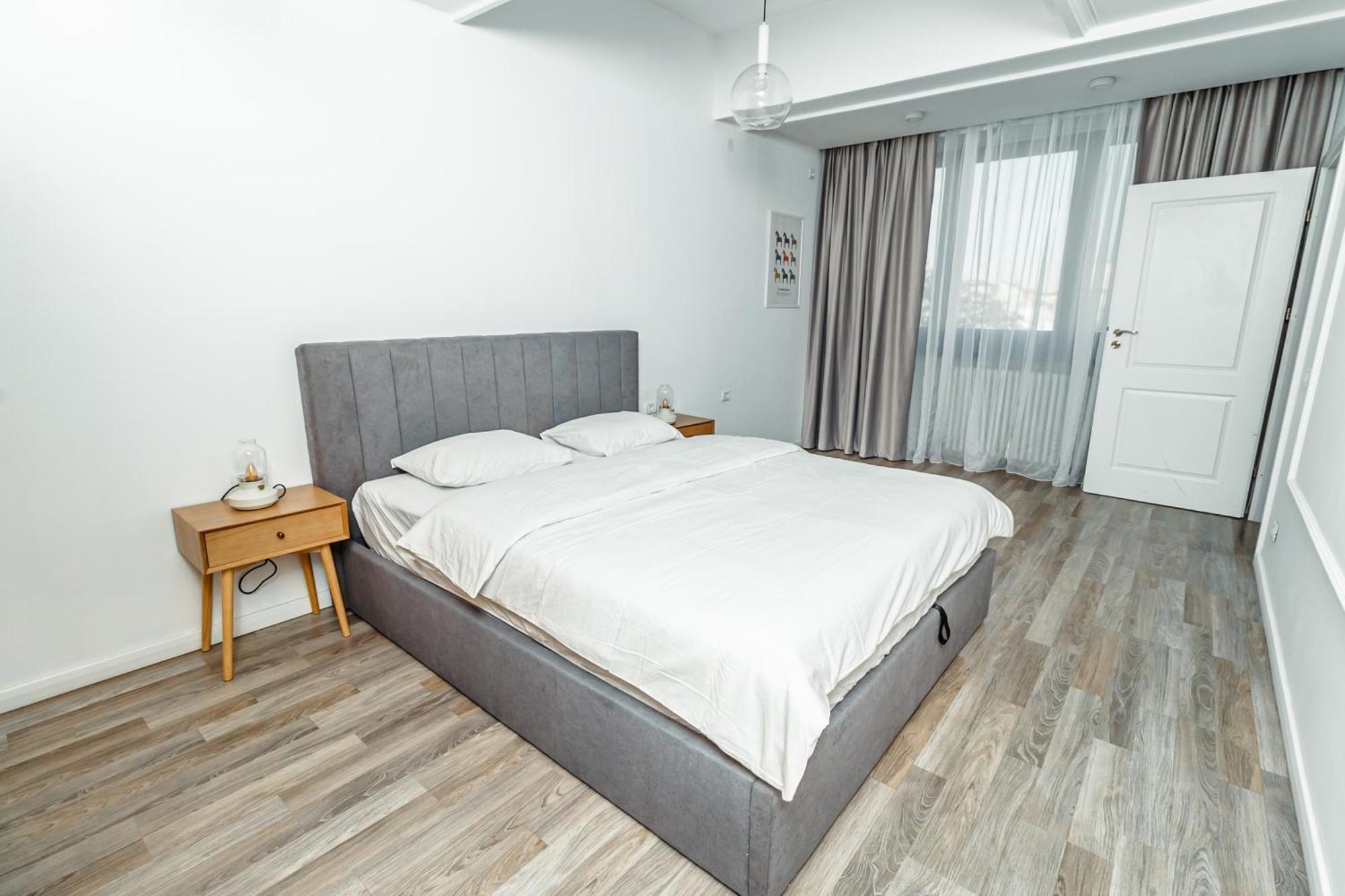 City Center Premium Apartments 2 Bukarest Exterior foto